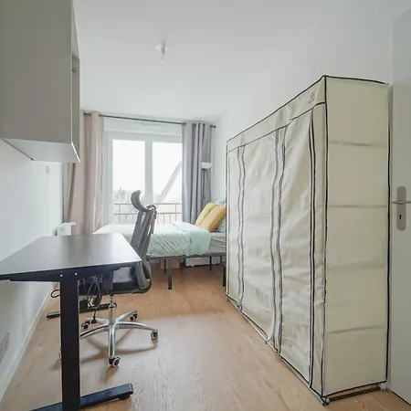 Modern, Parking, Downtown, 20 Minutes From Paris