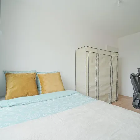 Modern, Parking, Downtown, 20 Minutes From Paris Apartmán *
