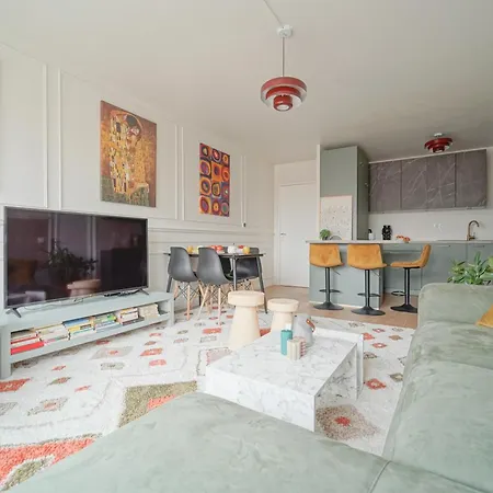 Apartmán Modern, Parking, Downtown, 20 Minutes From Paris